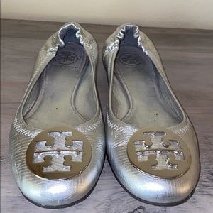 Tory Burch Reva ballet flats!